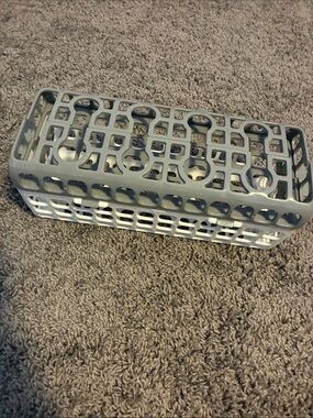 OXO Tot Dishwasher Basket for Bottle Part NWOT